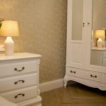 Chillinn La Maison Pensionat 4*