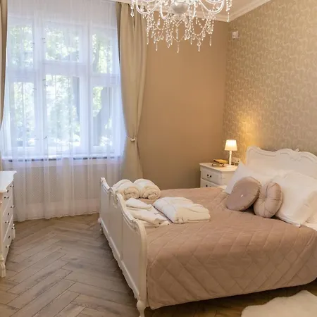 Vendégház Chillinn La Maison Eger