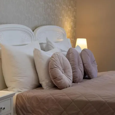 Chillinn La Maison 4* Eger