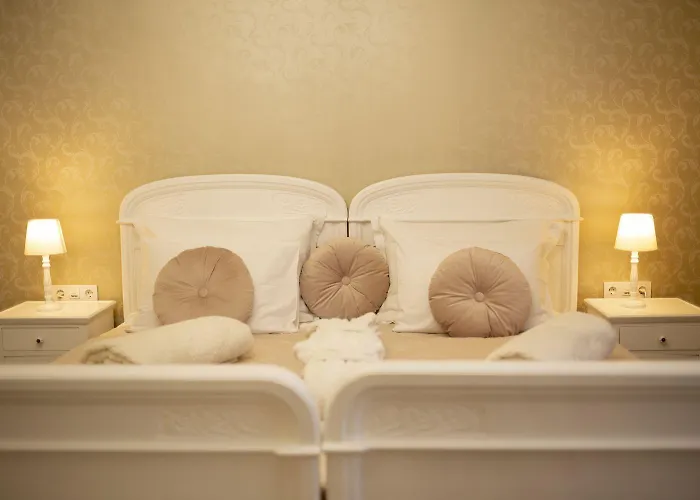 Chillinn La Maison 4* Eger